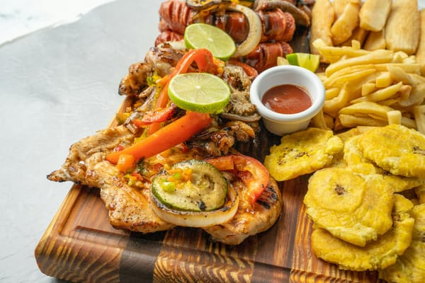 Perico Ripiao: The Dominican Spot in Kissimmee That Made Us Forget We Were in Florida